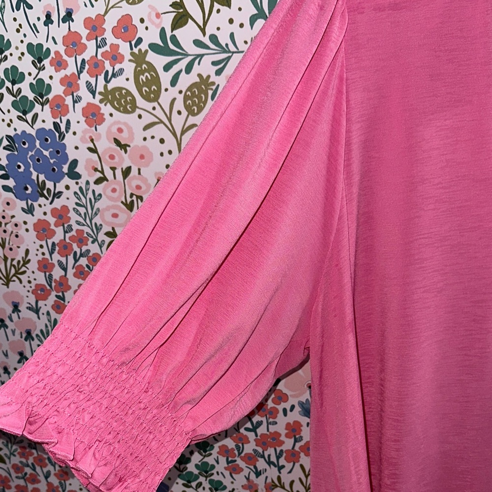 Dear Scarlett Smocked Wrinkle Free 3/4 Sleeve Top - Picture 4 of 5